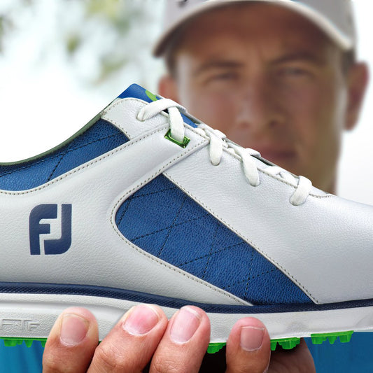 Golf tournament shoe fitting program